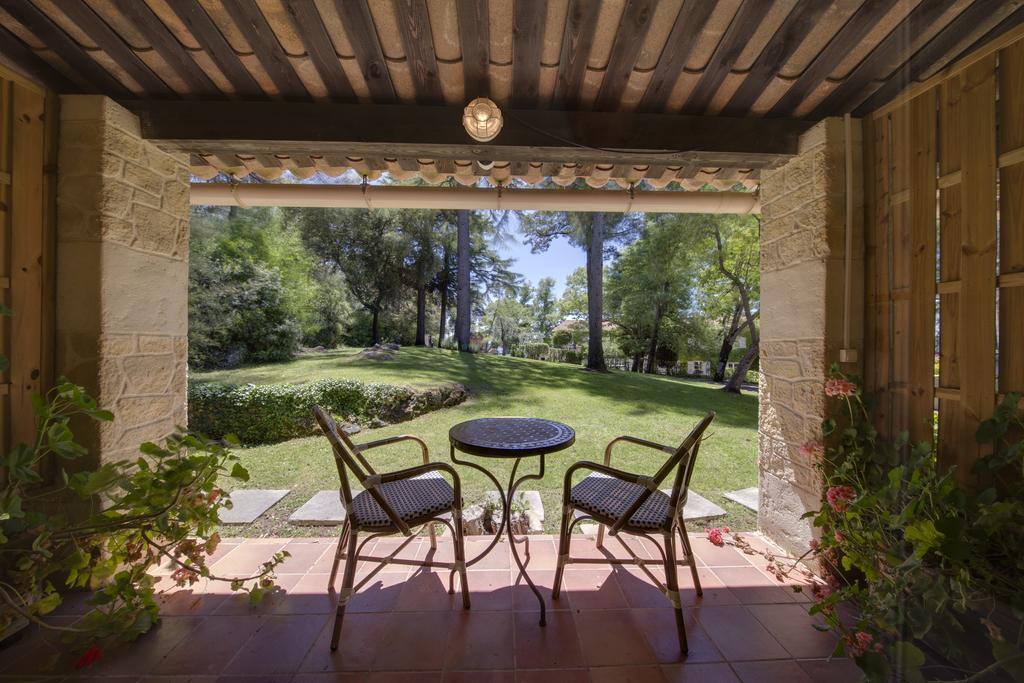Domaine Du Mont Leuze Villefranche-sur-Mer Exterior foto