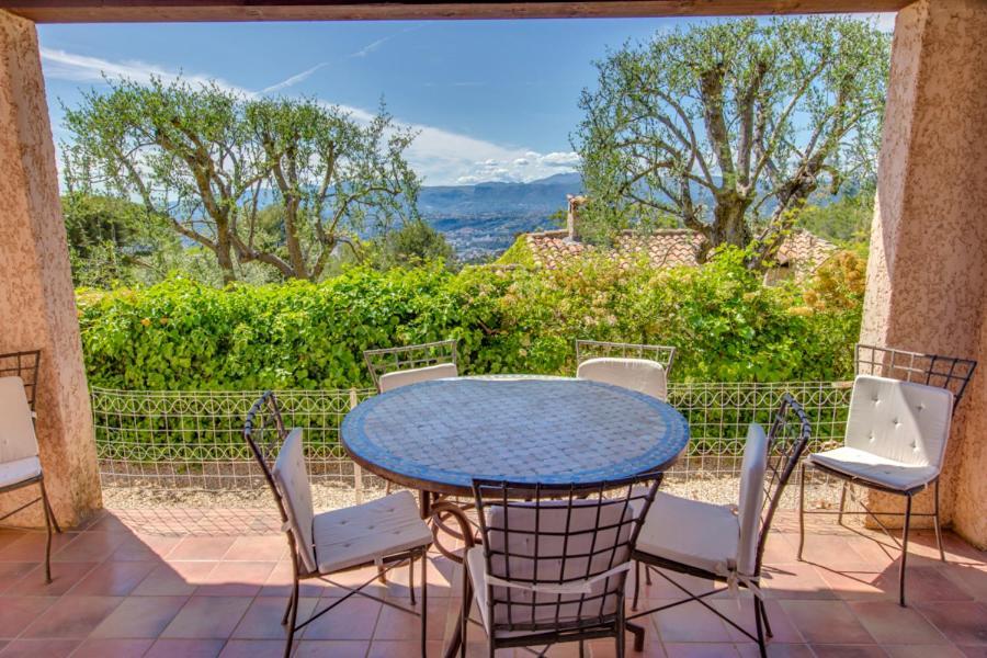 Domaine Du Mont Leuze Villefranche-sur-Mer Exterior foto